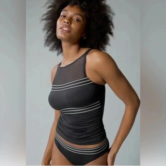 Bleu Rod Off Grid High Neck Tankini Top and Bikini Bottom Size 8 - Picture 2 of 9